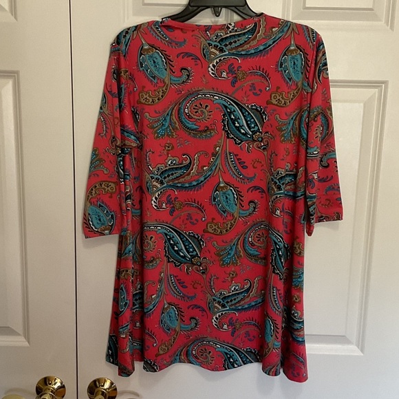 Elegant Paisley Long Sleeve Top - Picture 3 of 5